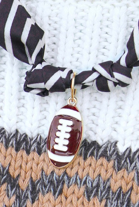 Touchdown Baby Stripe Scarf Necklace in Black - close-up