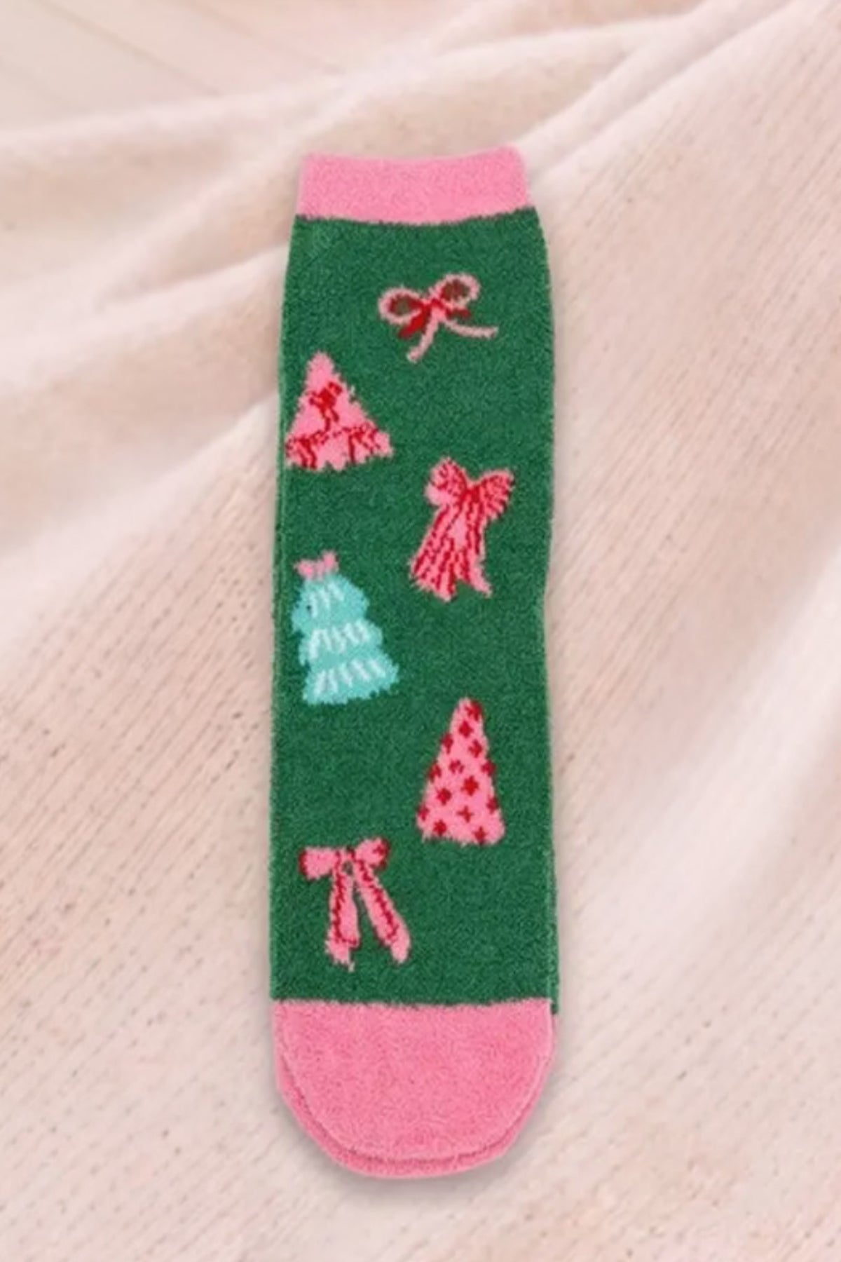 Feeling Fuzzy Festive Tree Socks in Green