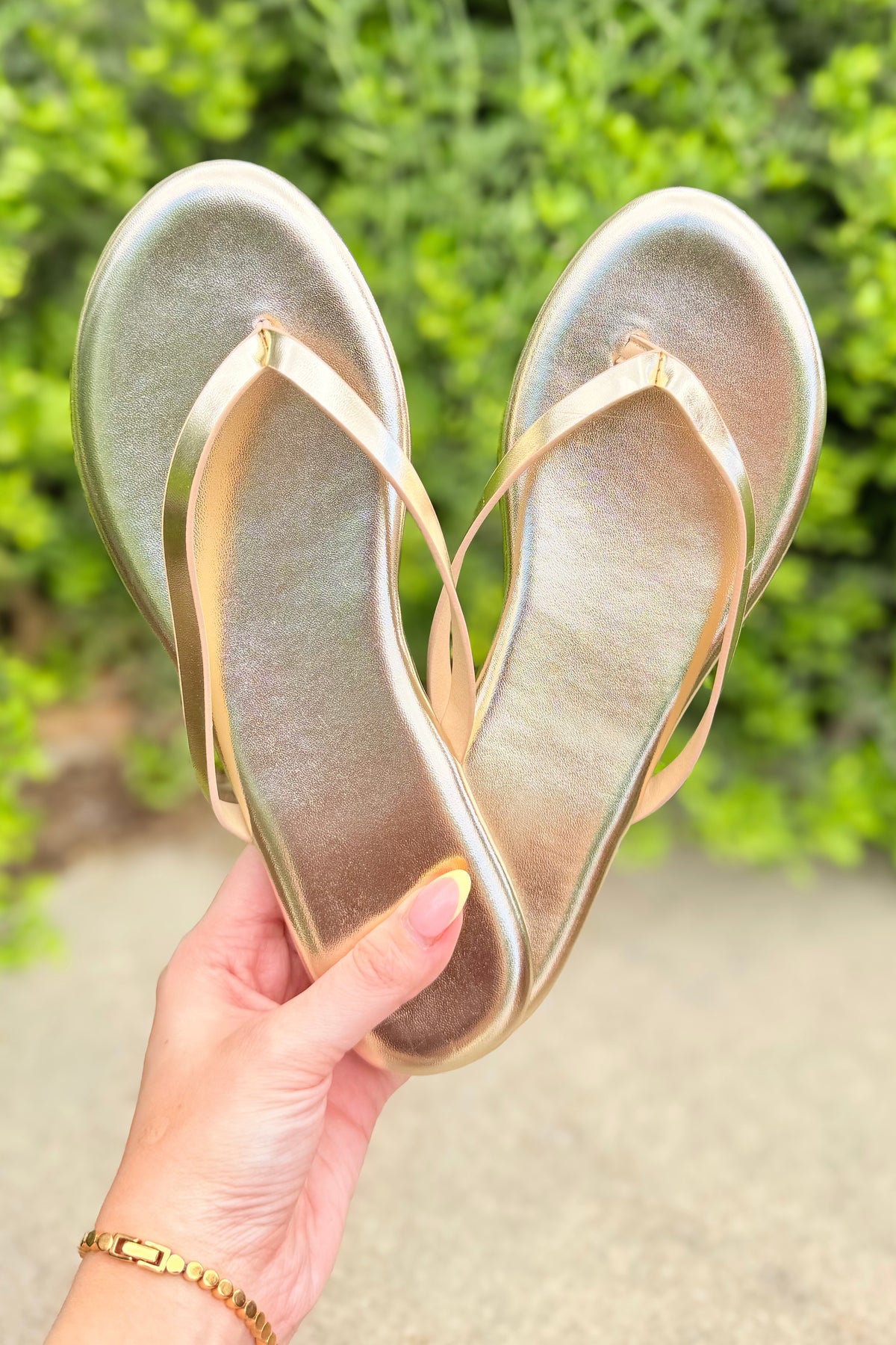 Take Another Look Thong Sandal in Gold Size 6/7-SHOE SANDALS
