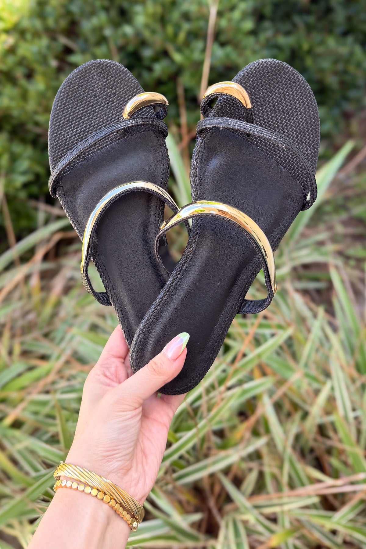 Save Me a Spot Toe Loop Strappy Sandal in Black-SHOE SANDALS