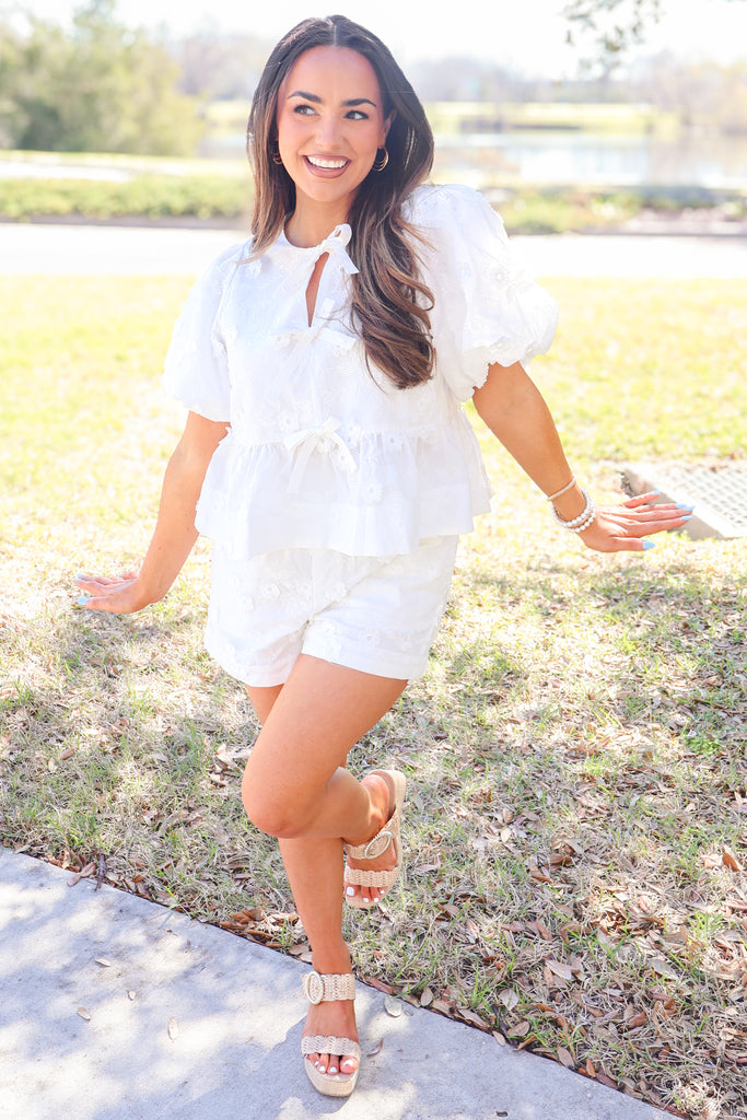 floral detail bow front babydoll top in off white
