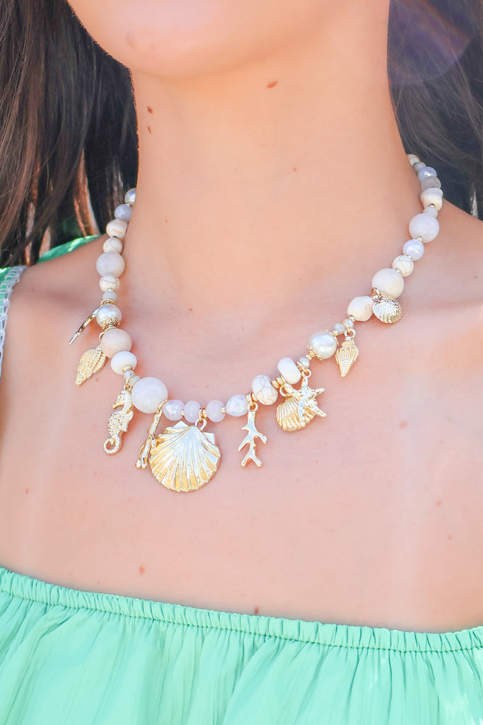 sea detailed chunky charm necklace
