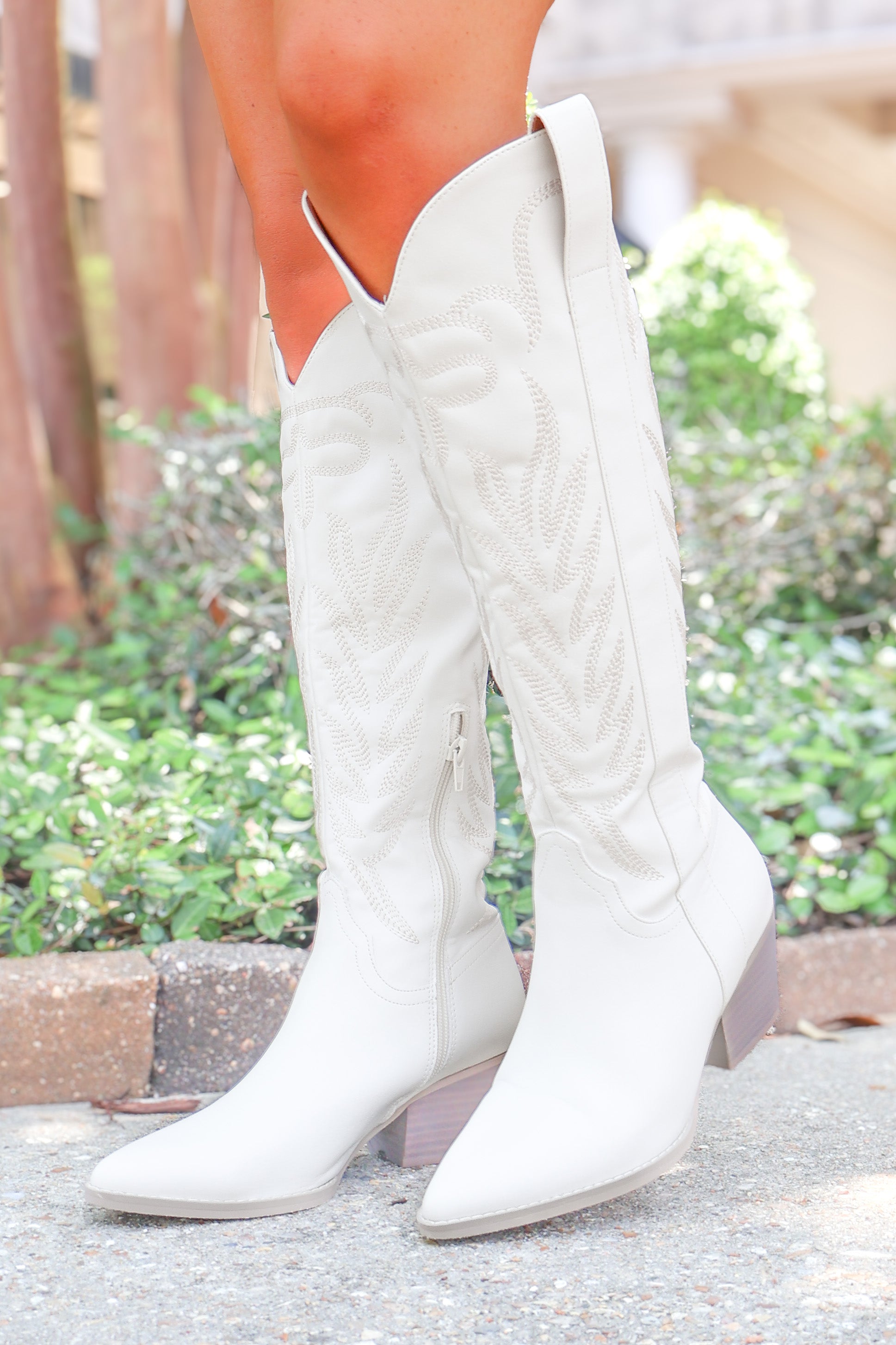 Uptown Cowgirl Knee Boots in Off White Frock Candy