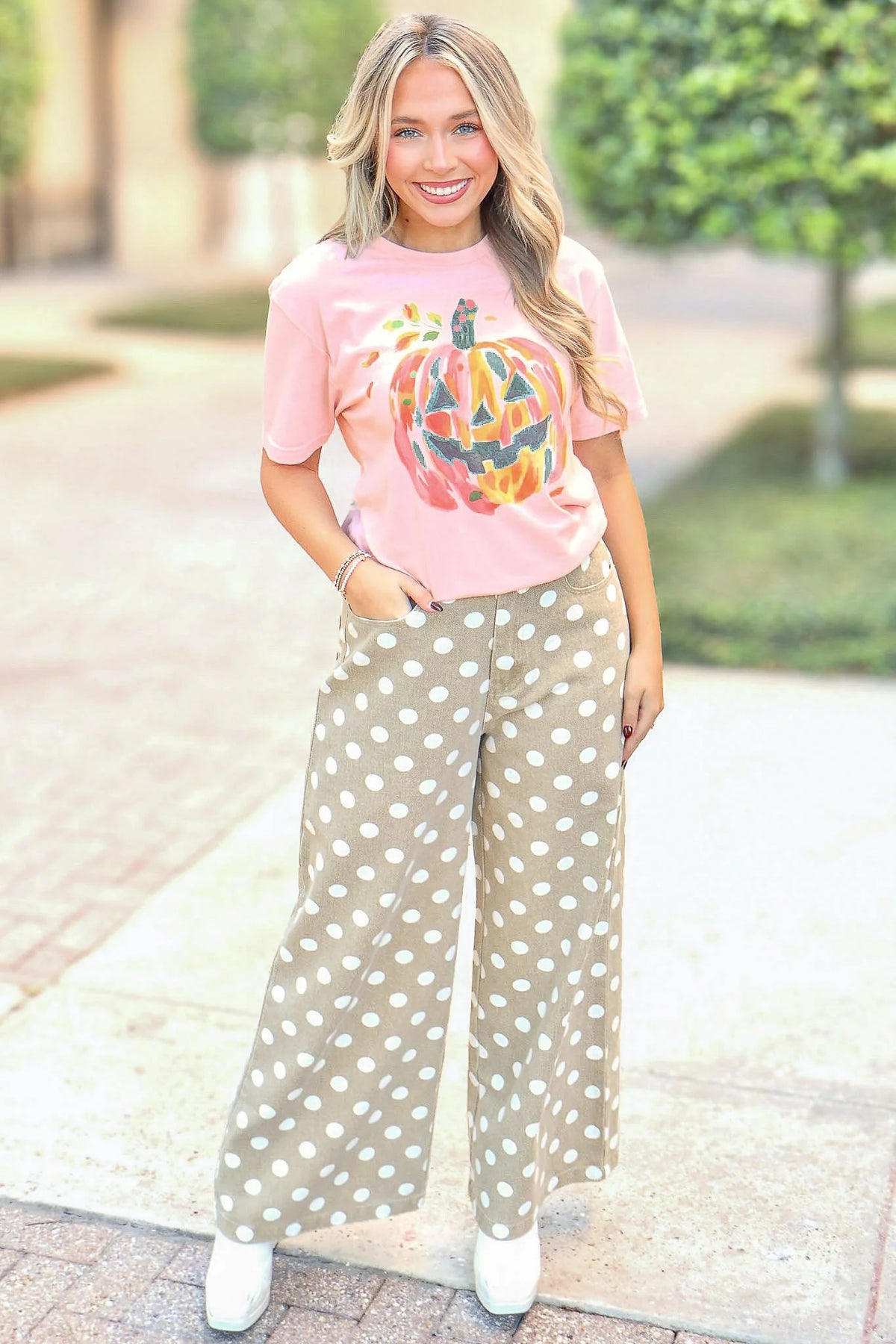 Preppy Pumpkin Watercolor Halloween Tee in Pink